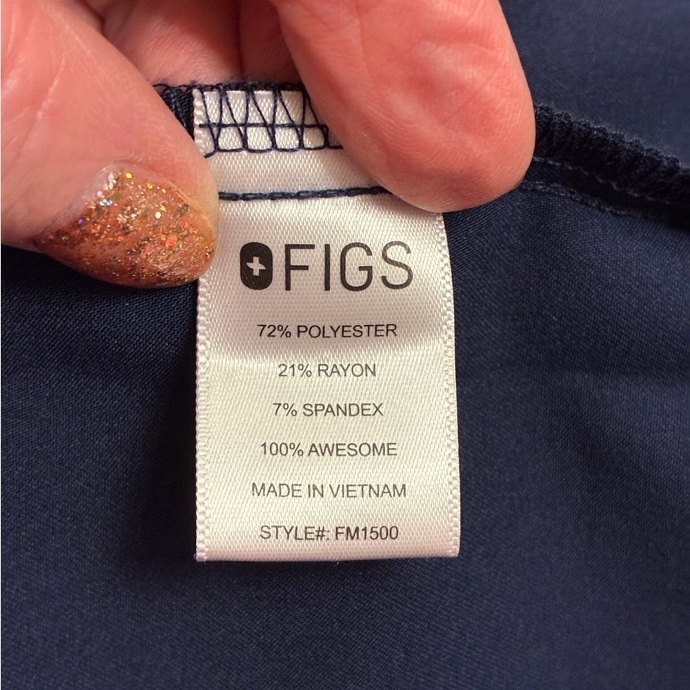 FIGS Catarina One-Pocket ScrubTop V-neck Shirt Classic Fit Slit Hem Navy Size XL - Picture 6 of 6
